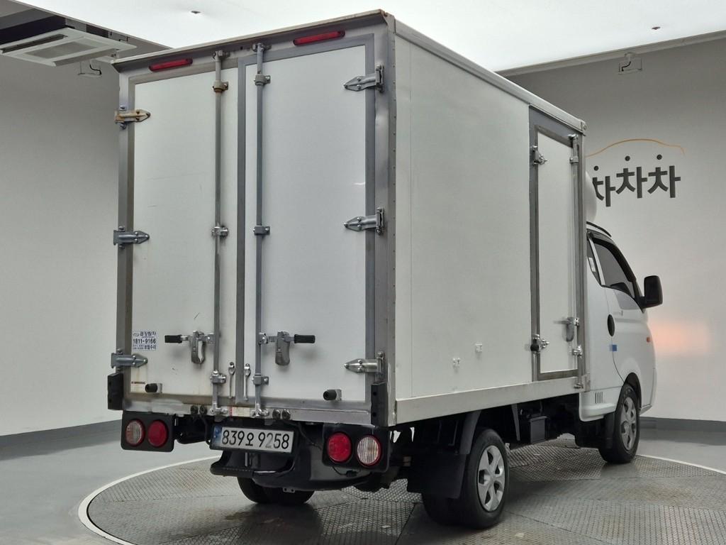 2024 HYUNDAI PORTER II 