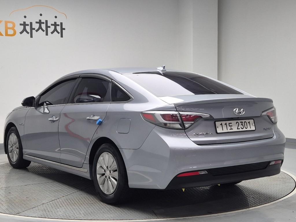 2015 HYUNDAI LF SONATA HYBRID 