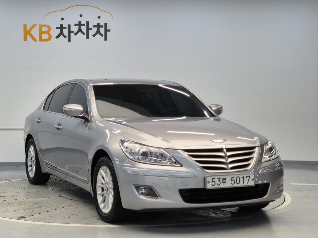 2011 HYUNDAI GENESIS 