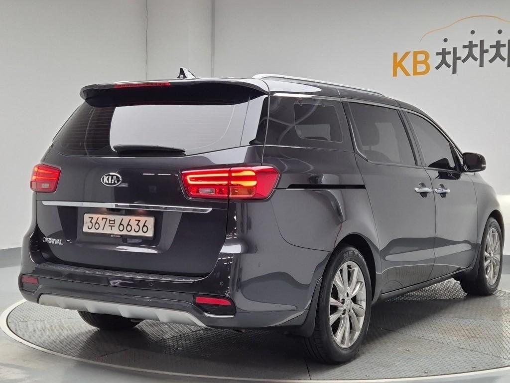 2019 KIA THE NEW CARNIVAL 