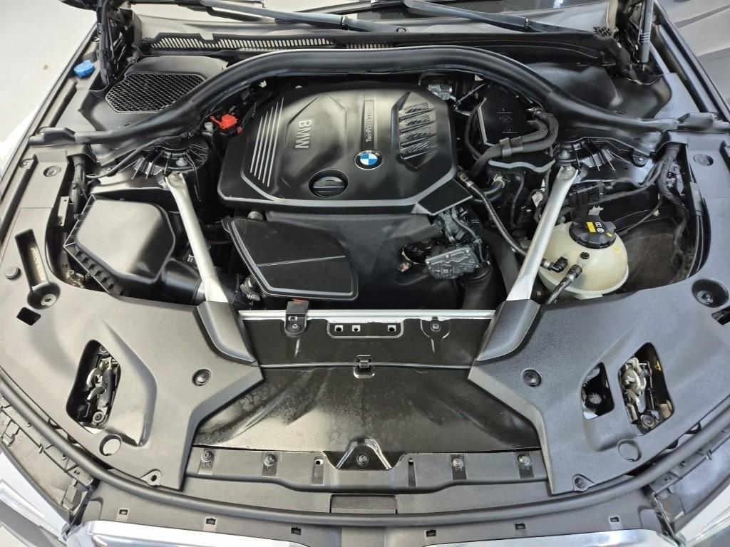 2018 BMW 5 SERIES (7Gen) 