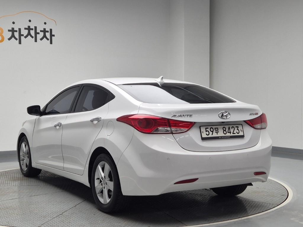 2011 HYUNDAI AVANTE MD 