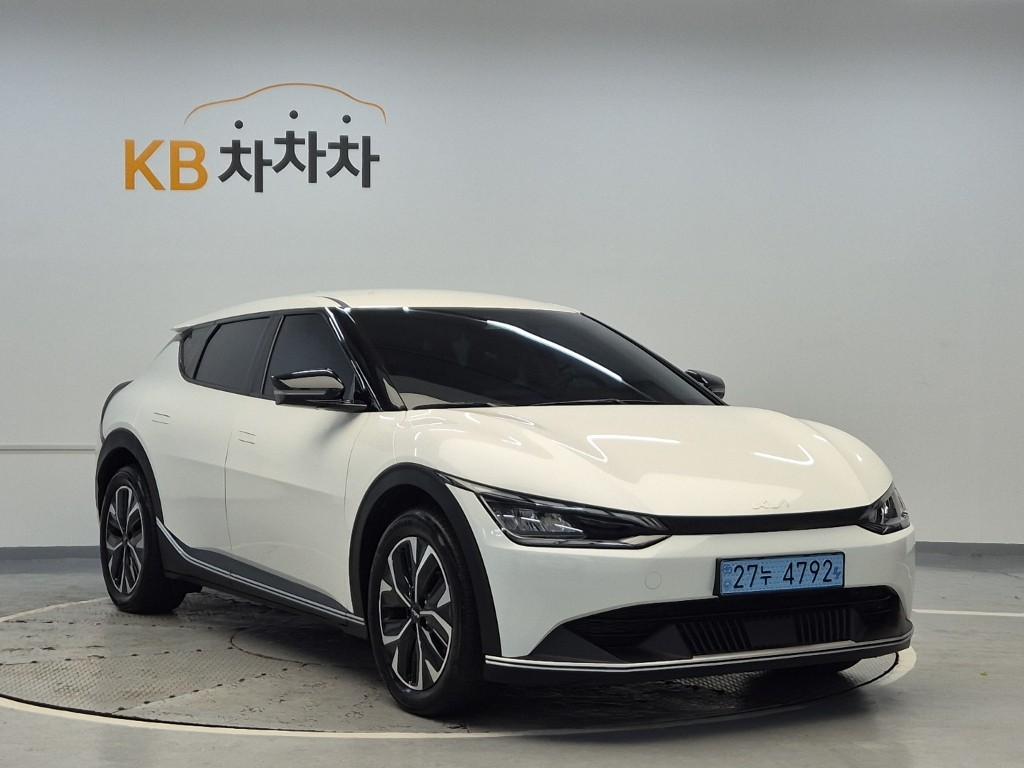 2022 KIA EV6 