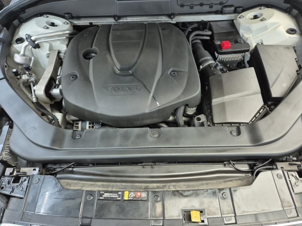 2018 VOLVO XC60 (2Gen) 