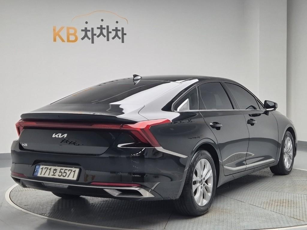 2023 KIA K8 