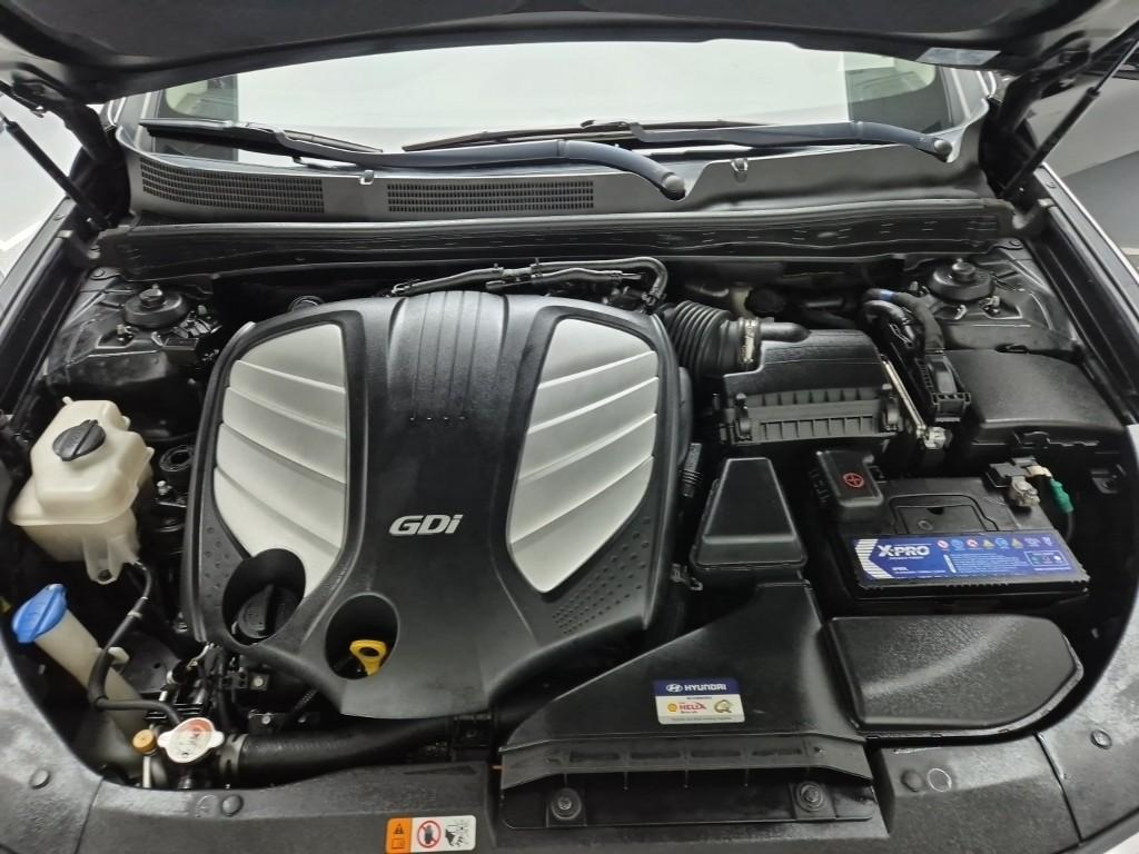 2016 HYUNDAI GRANDEUR HG 