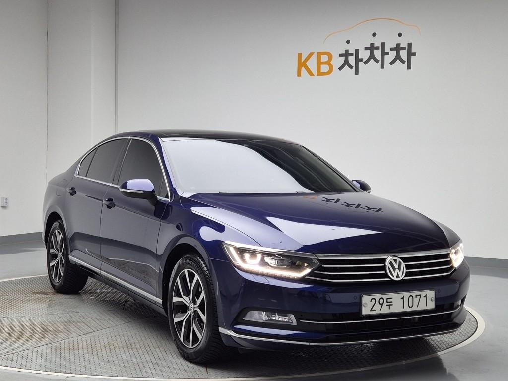 2018 VOLKSWAGEN PASSAT GT (8Gen) 