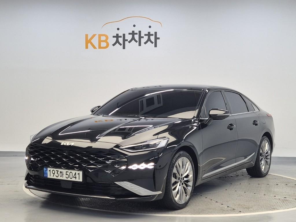 2022 KIA K8 
