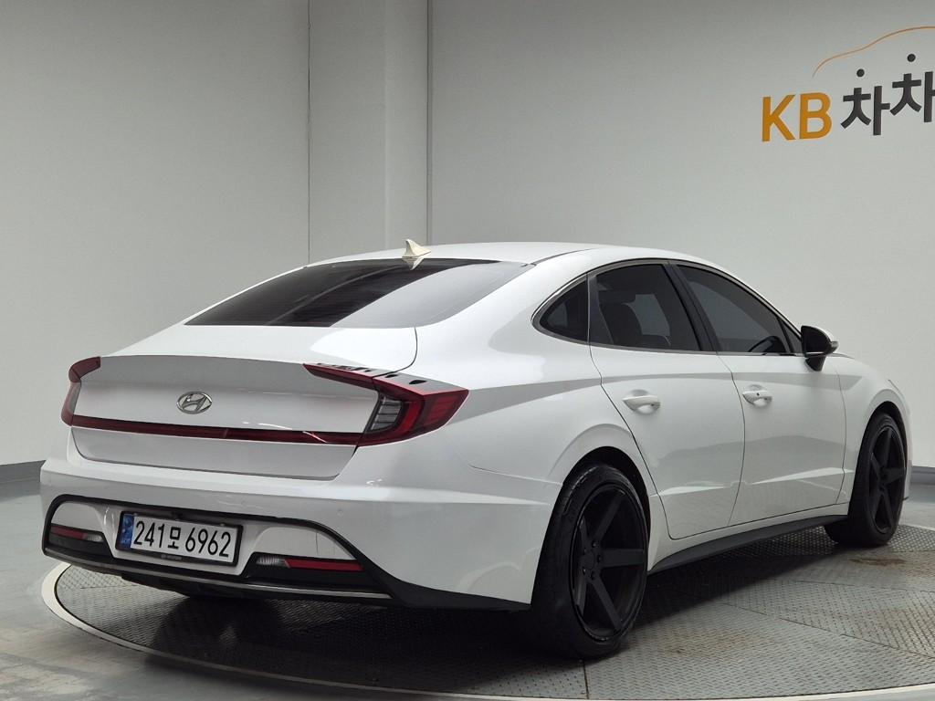 2022 HYUNDAI SONATA (DN8) 