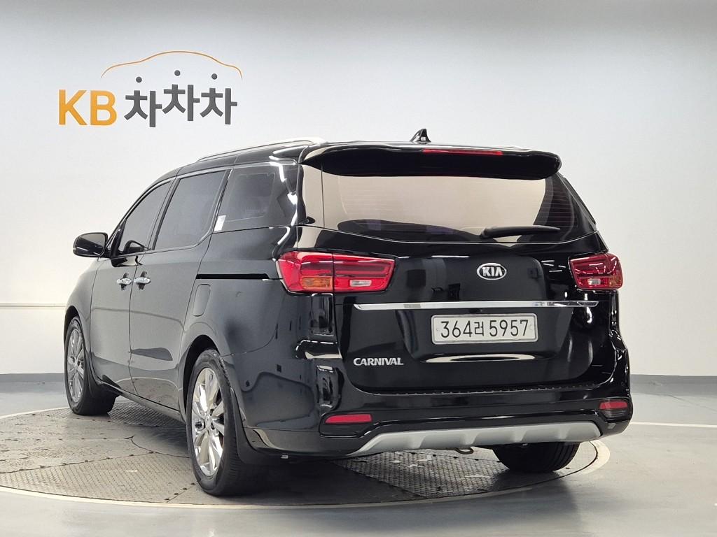 2019 KIA THE NEW CARNIVAL 