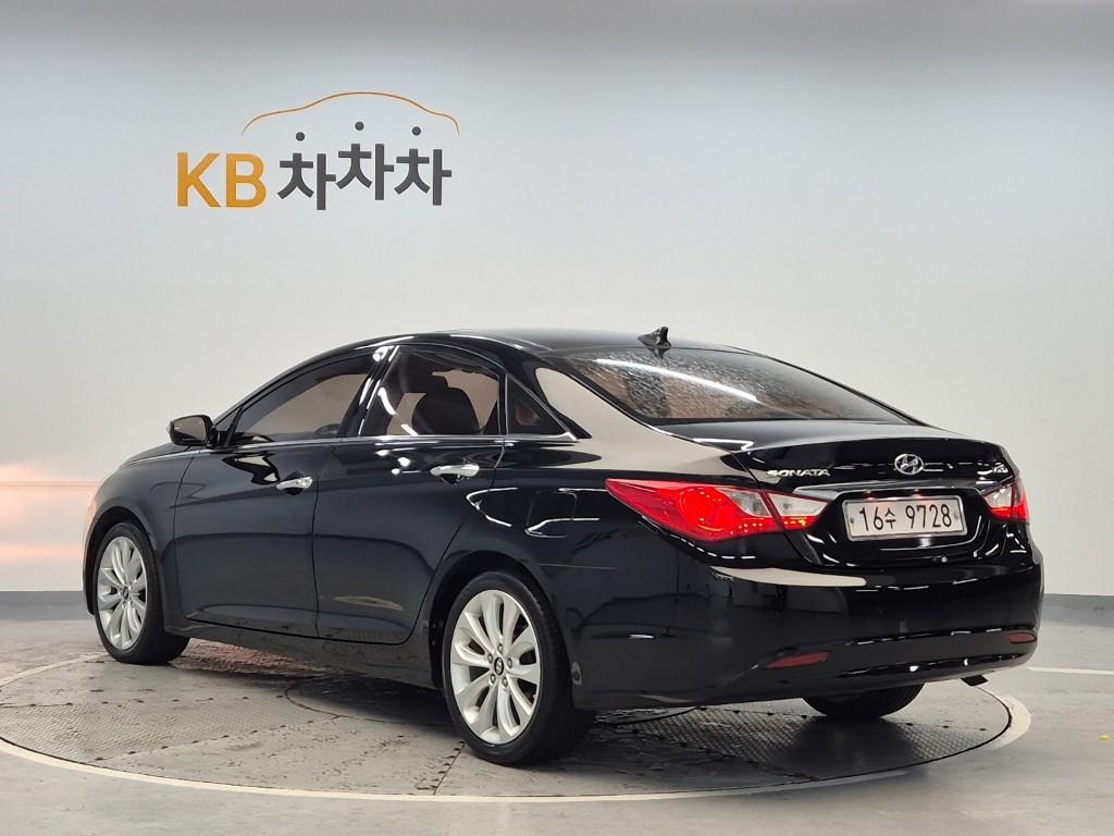 2010 HYUNDAI SONATA (YF) 