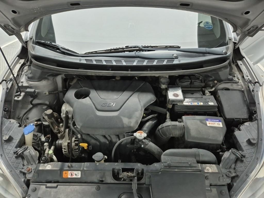 2012 HYUNDAI AVANTE MD 