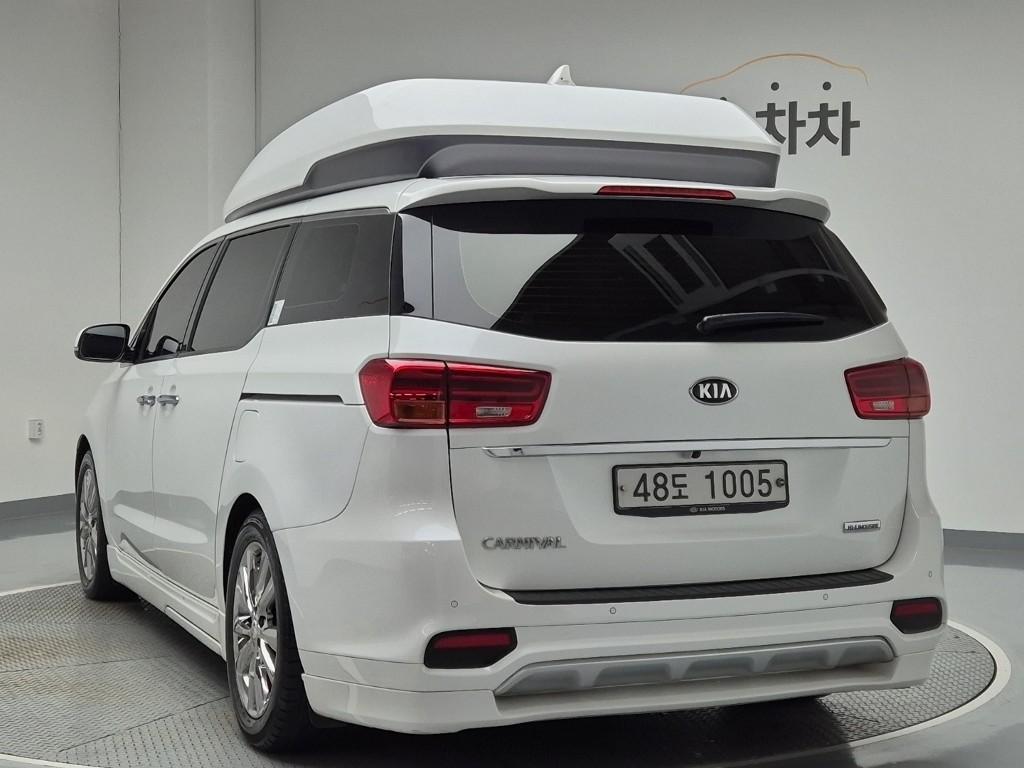 2019 KIA THE NEW CARNIVAL 