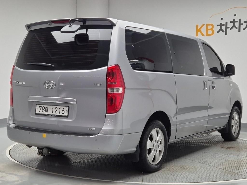 2014 HYUNDAI GRAND STAREX 