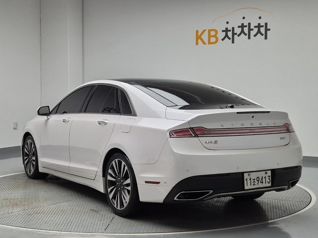 2017 LINCOLN MKZ(NEW) 