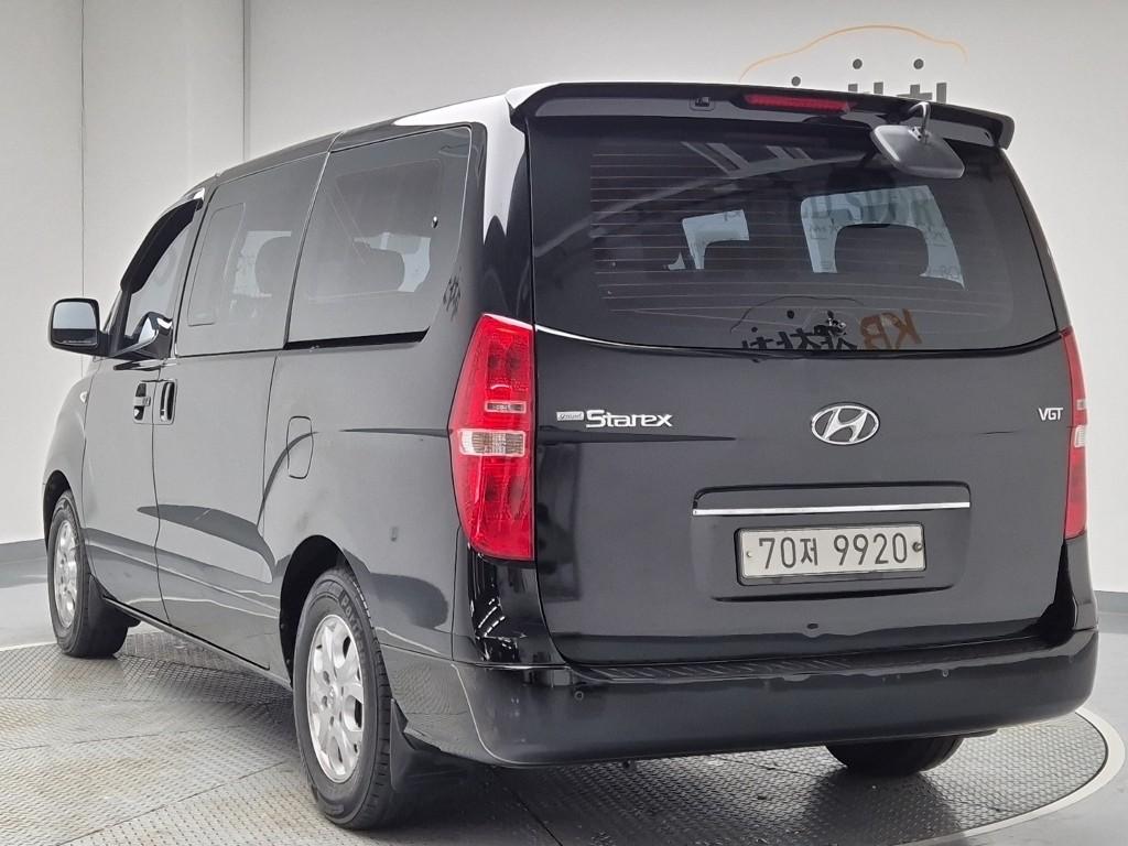 2015 HYUNDAI GRAND STAREX 