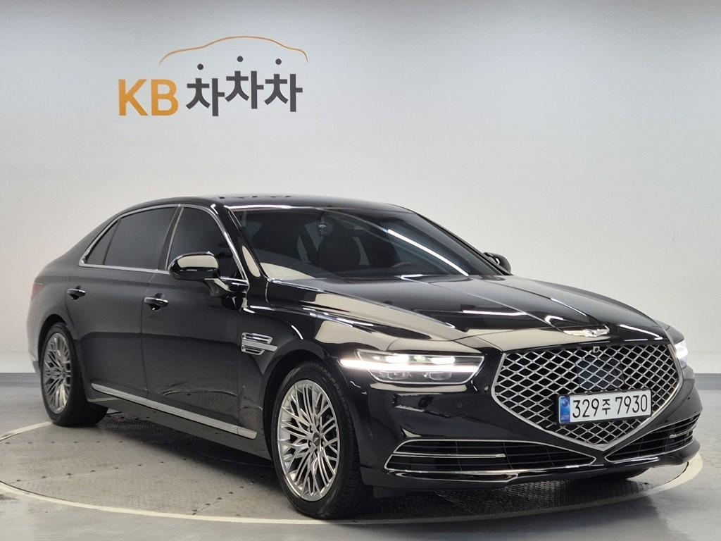 2021 GENESIS G90 