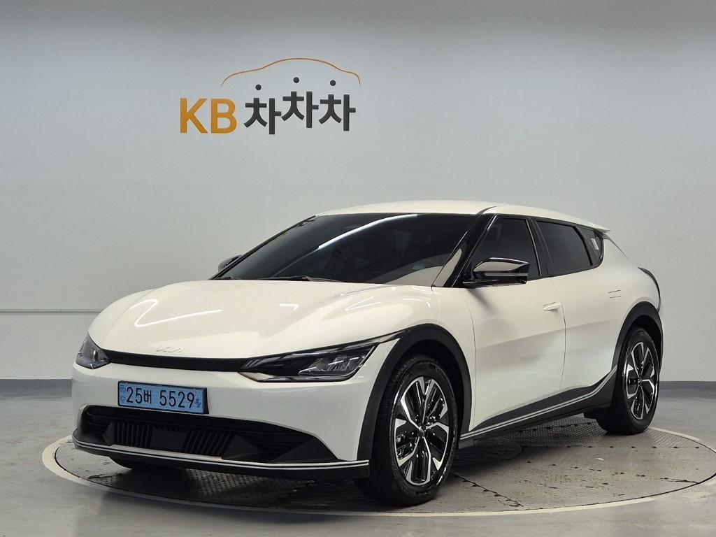 2022 KIA EV6 