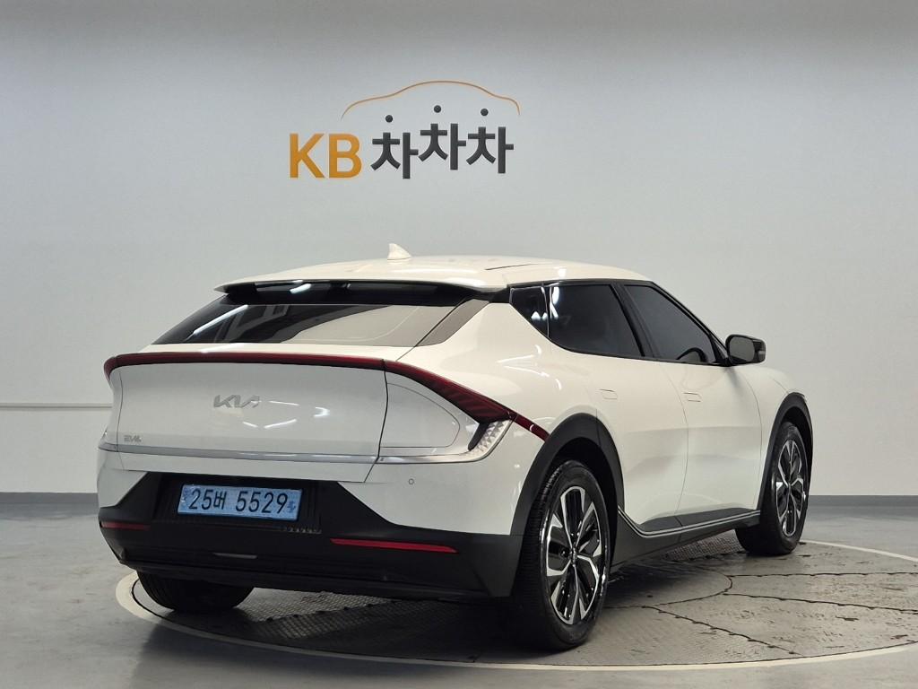 2022 KIA EV6 