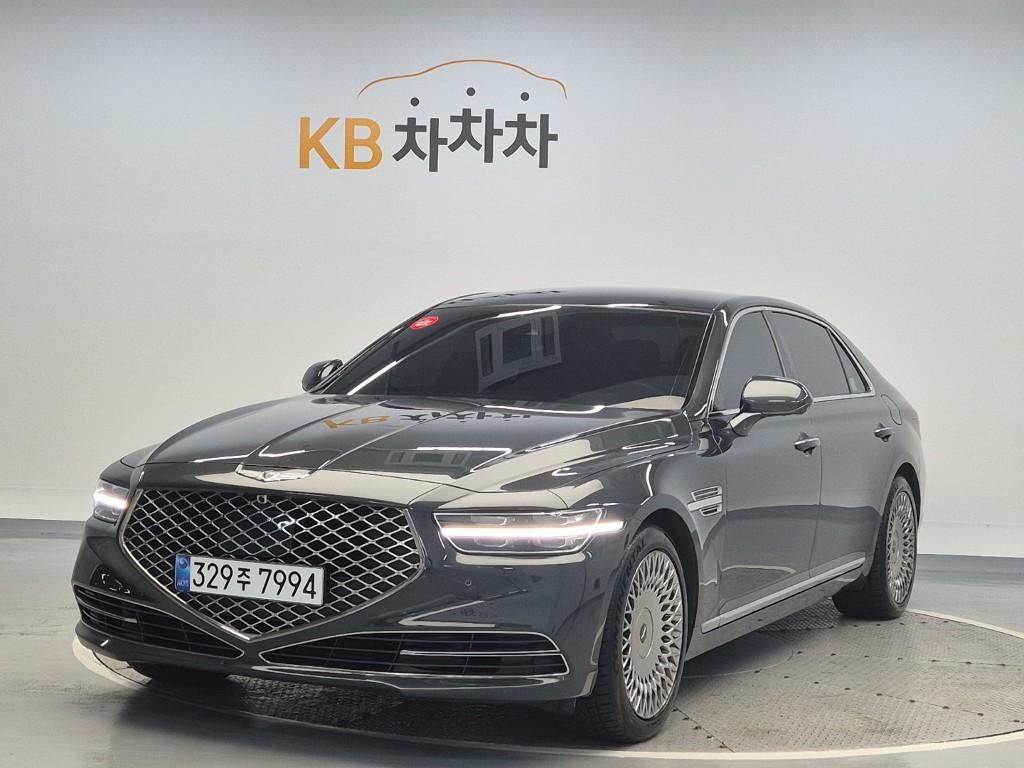 2021 GENESIS G90 