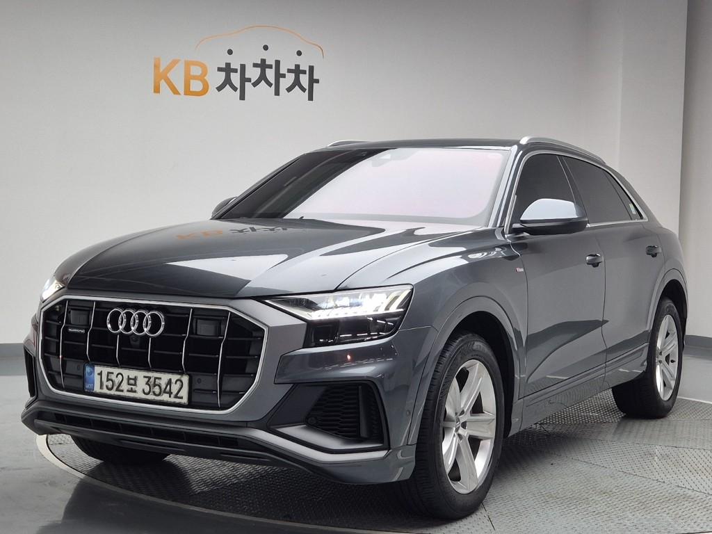 2021 AUDI Q8 