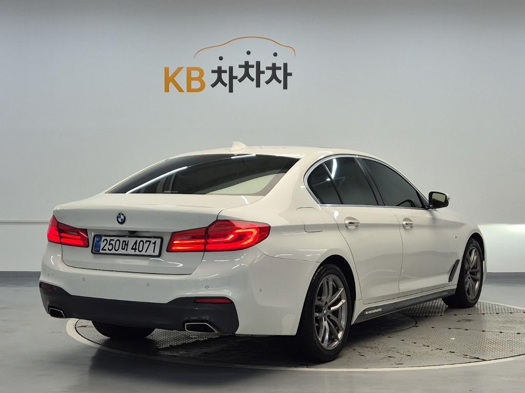 2018 BMW 5 SERIES (7Gen) 