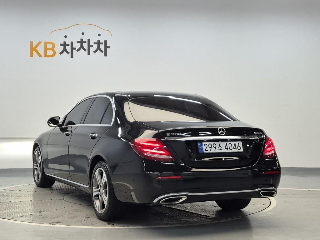 2017 BENZ E CLASS (5Gen) 