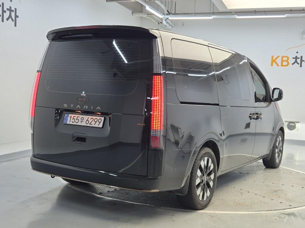 2025 HYUNDAI STARIA 