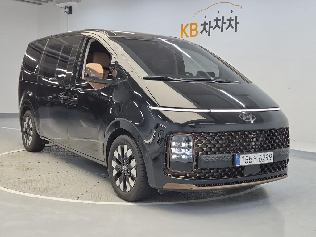 2025 HYUNDAI STARIA 