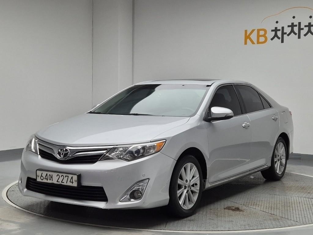 2012 TOYOTA CAMRY 