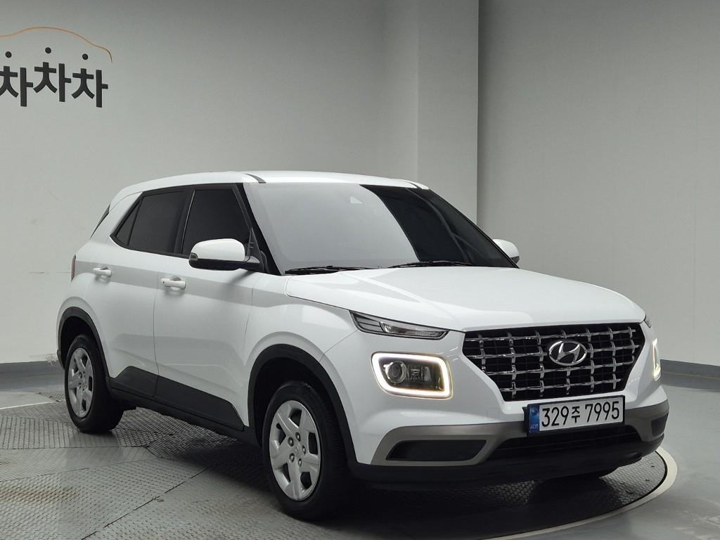 2021 HYUNDAI VENUE 
