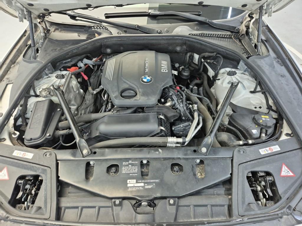 2015 BMW 5 SERIES (6Gen) 
