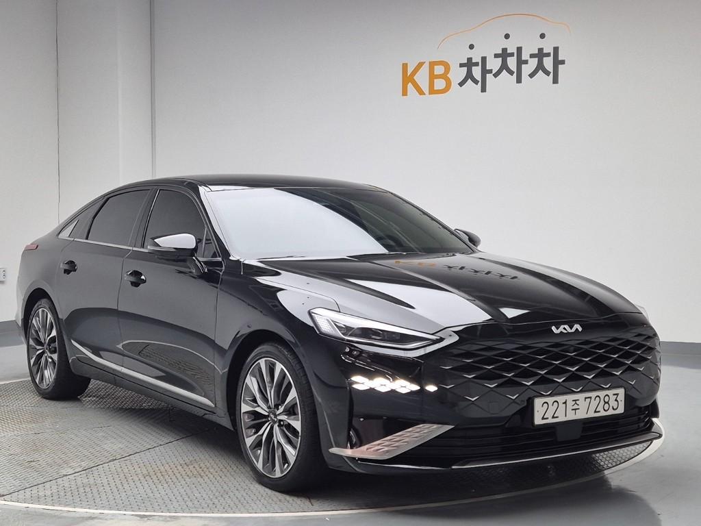 2022 KIA K8 