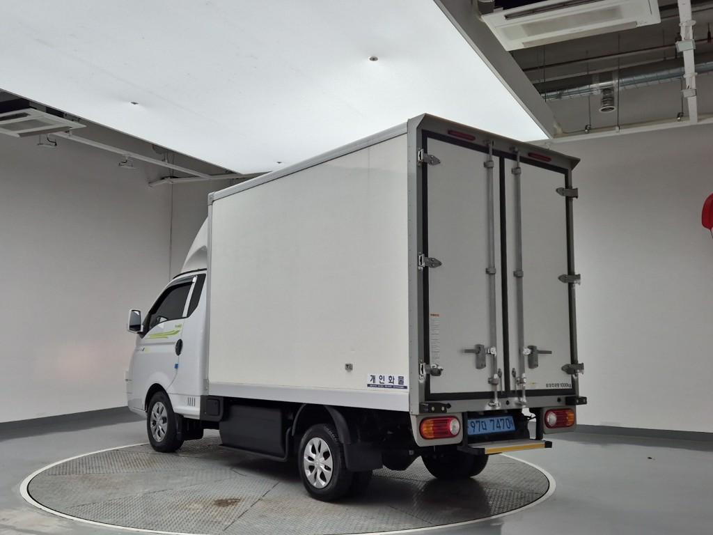 2023 HYUNDAI PORTER II ELECTRIC 