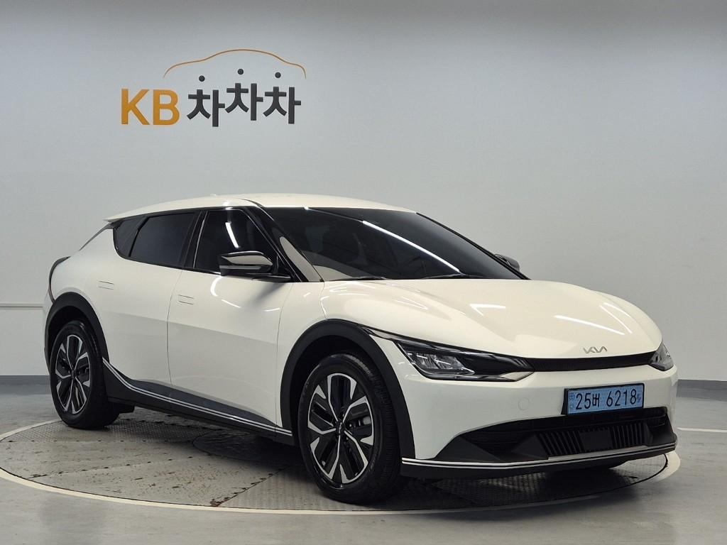 2022 KIA EV6 