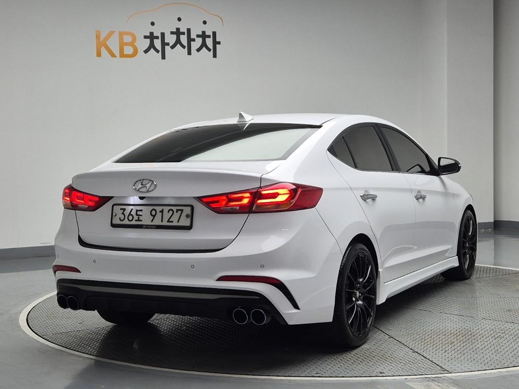 2018 HYUNDAI AVANTE AD 