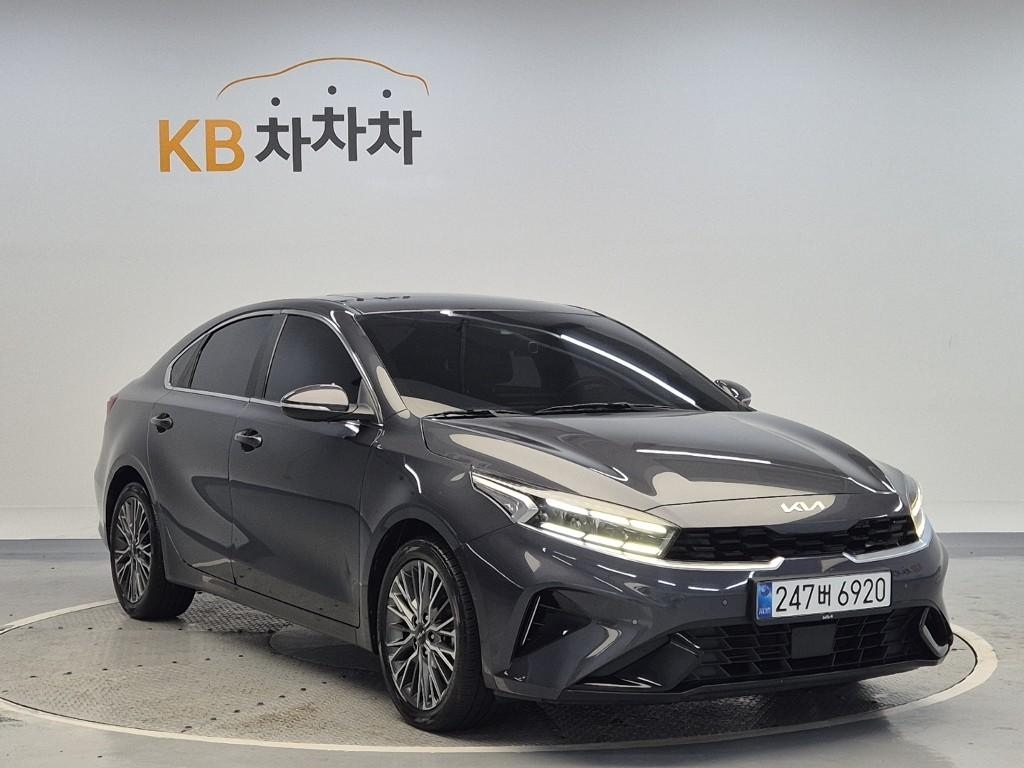 2022 KIA THE NEW K3 