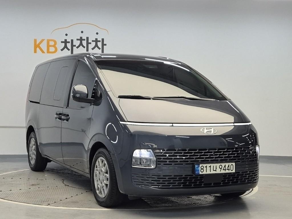 2022 HYUNDAI STARIA 