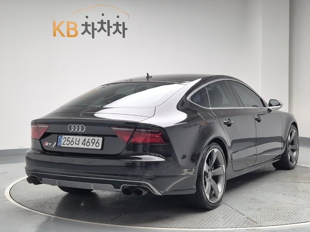 2013 AUDI A7 (1Gen) 
