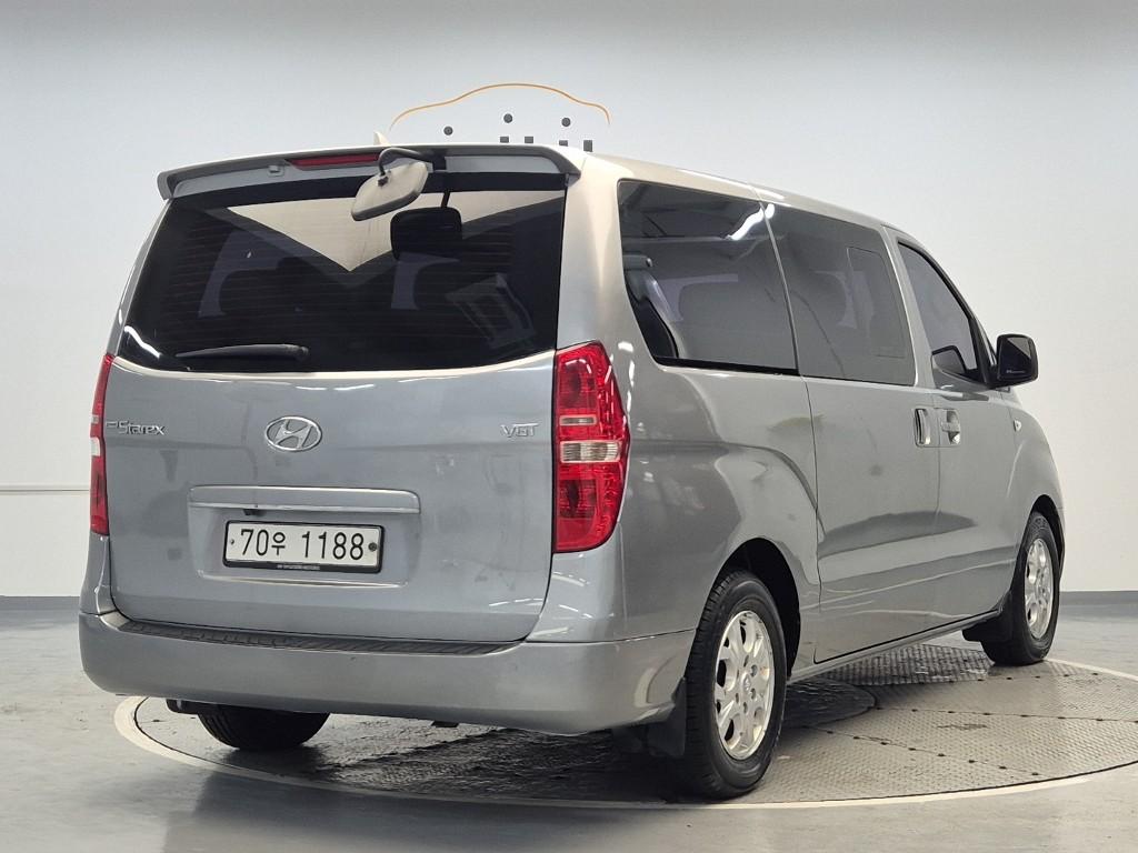 2015 HYUNDAI GRAND STAREX 