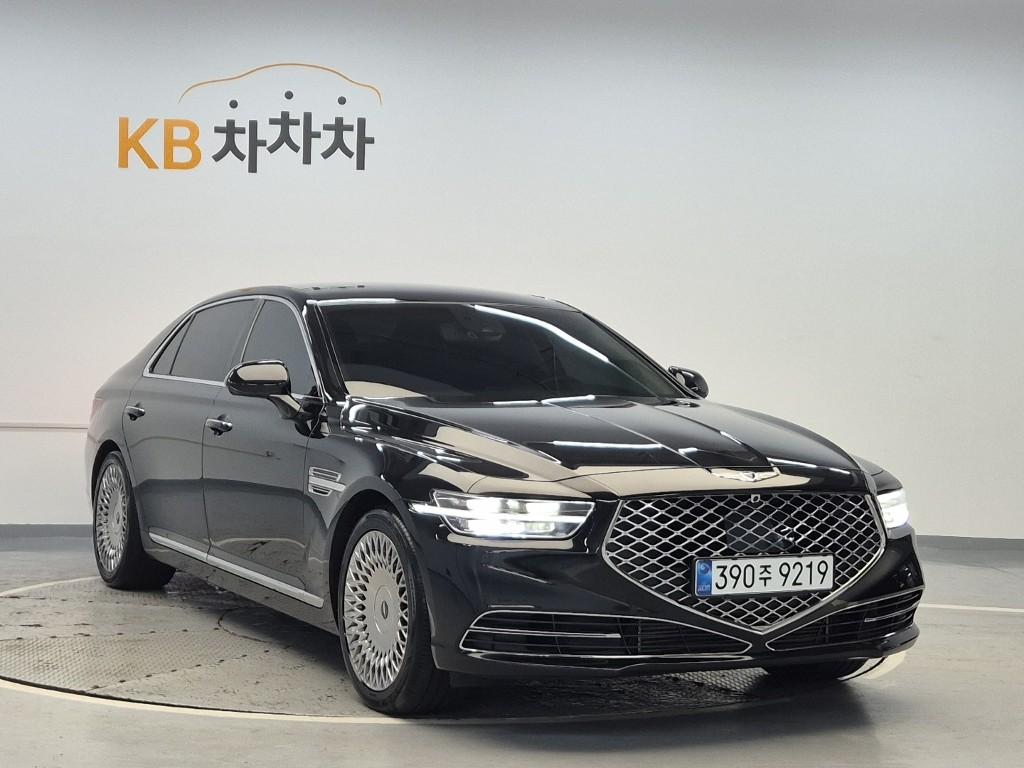 2021 GENESIS G90 