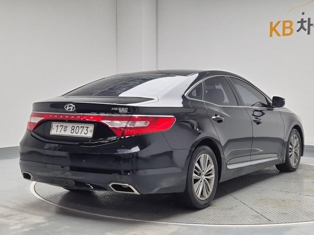 2016 HYUNDAI GRANDEUR HG 