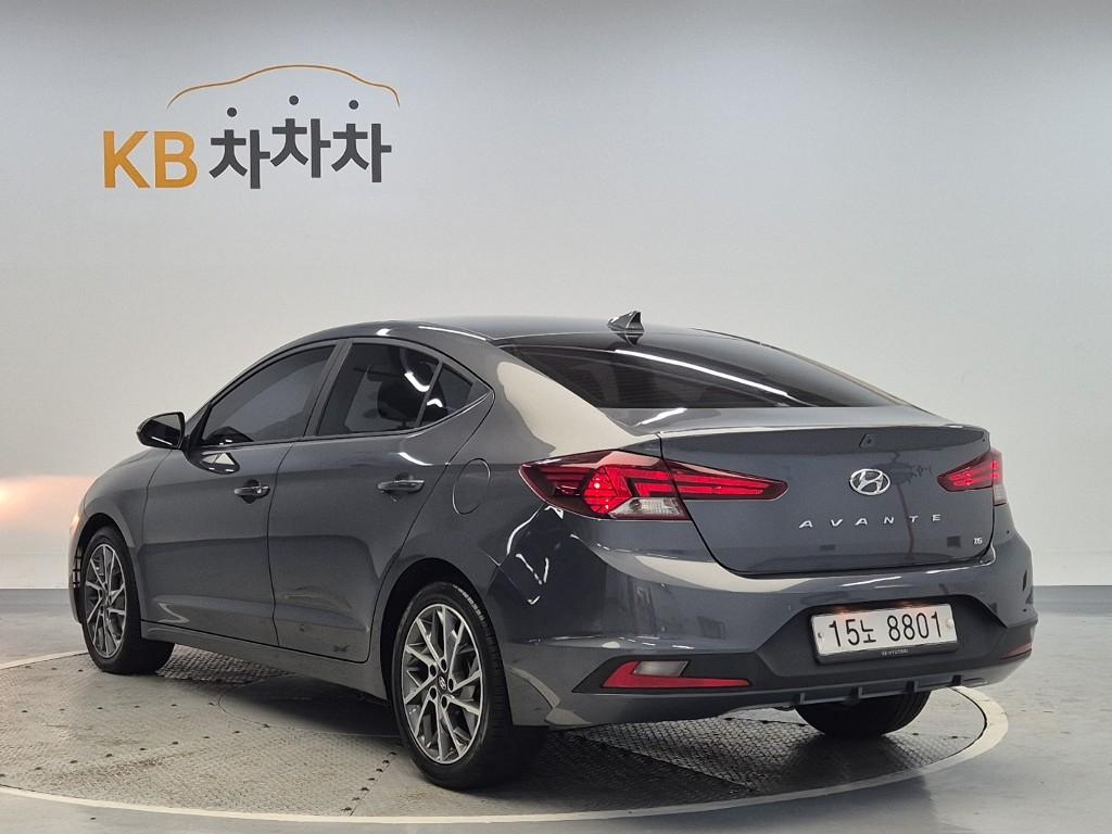 2019 HYUNDAI THE NEW AVANTE AD 