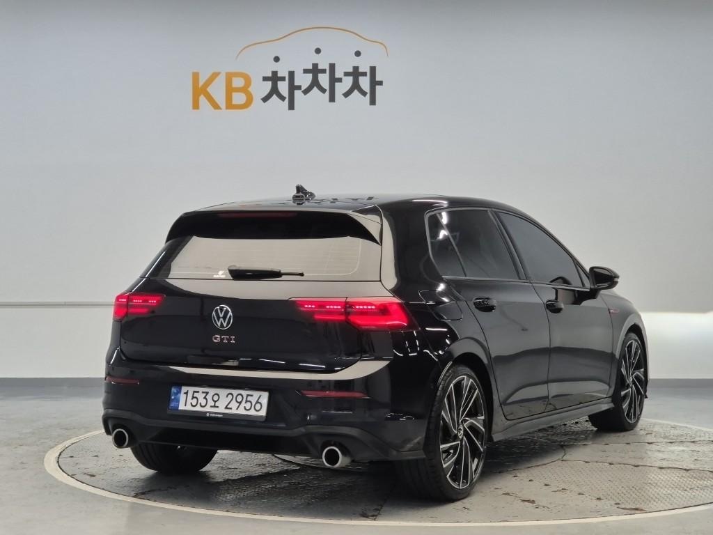 2022 VOLKSWAGEN GOLF (8Gen) 