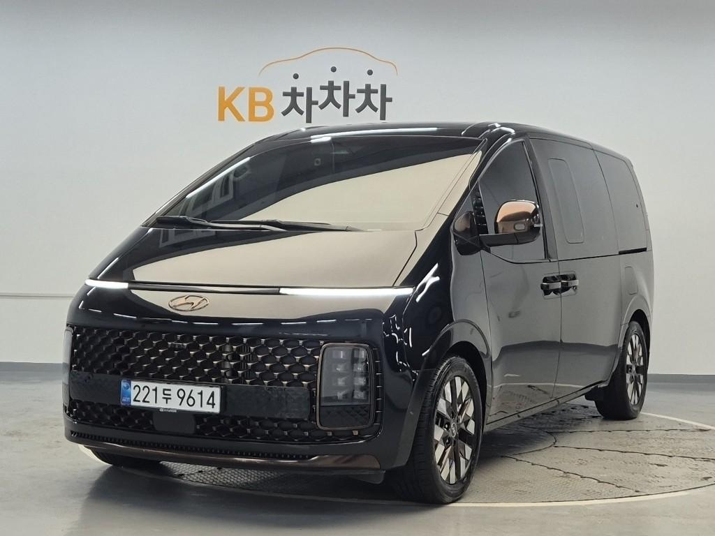 2022 HYUNDAI STARIA 