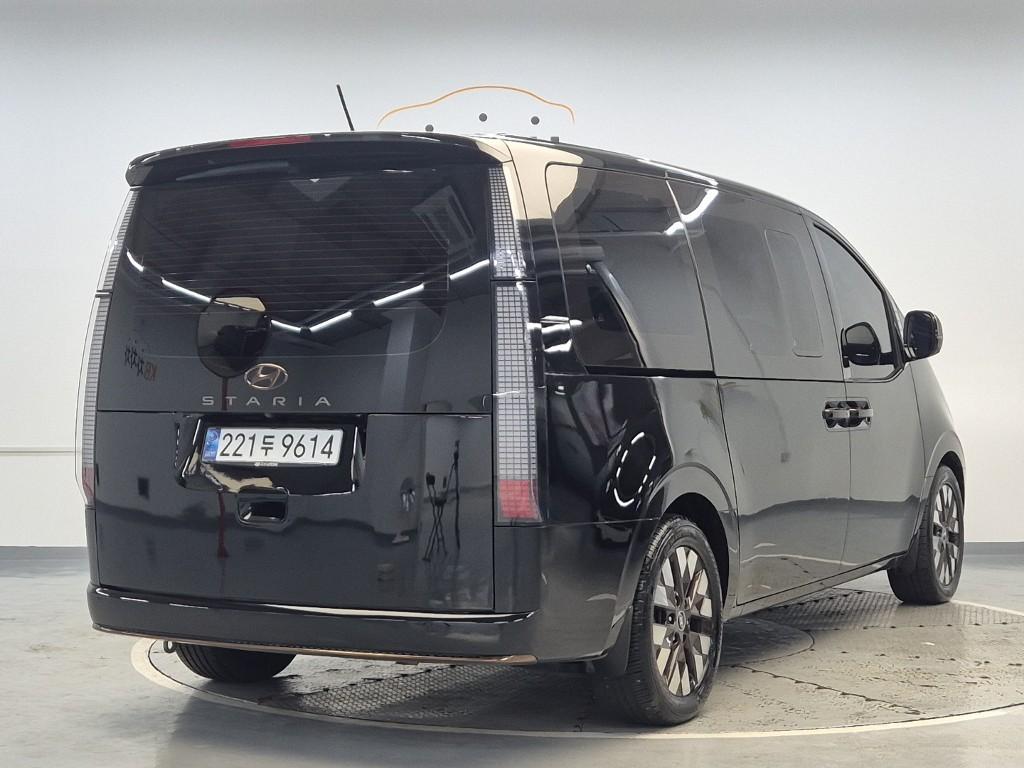 2022 HYUNDAI STARIA 