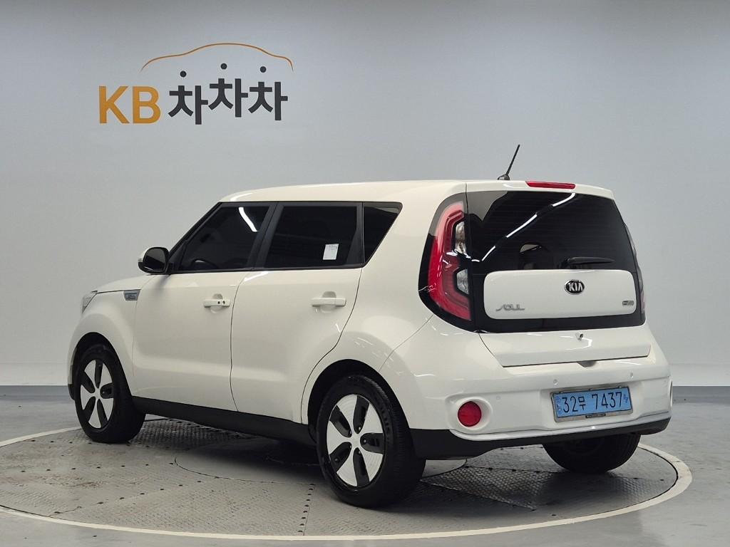 2018 KIA SOUL EV 