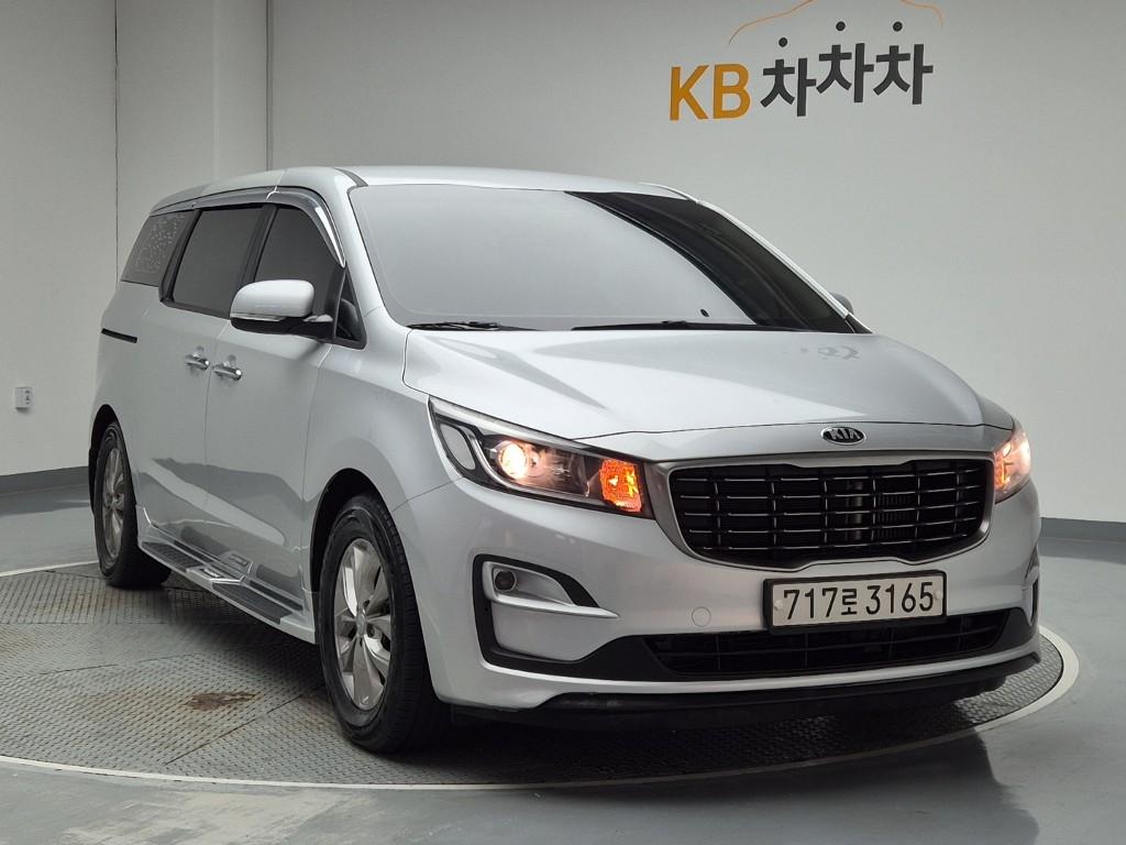 2019 KIA THE NEW CARNIVAL 