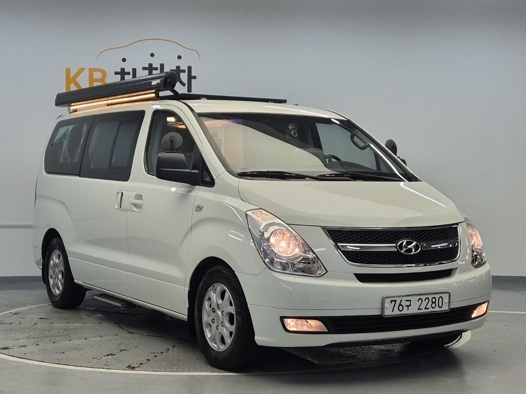 2011 HYUNDAI GRAND STAREX 