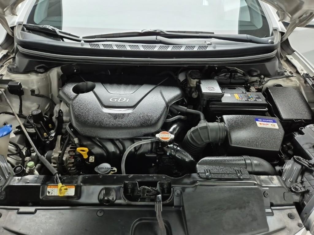 2011 HYUNDAI AVANTE MD 